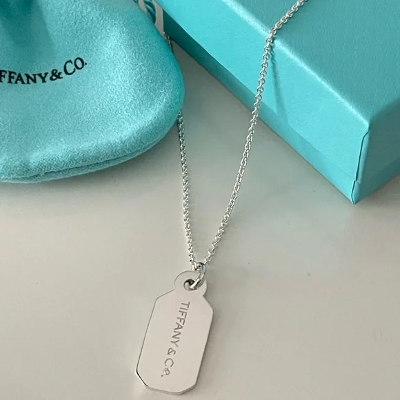 Tiffany & Co. Dog tag with Diamond in Sterling Silver NEW